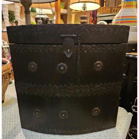 Vintage rustic heavy bottle holder - Picture 1 of 6